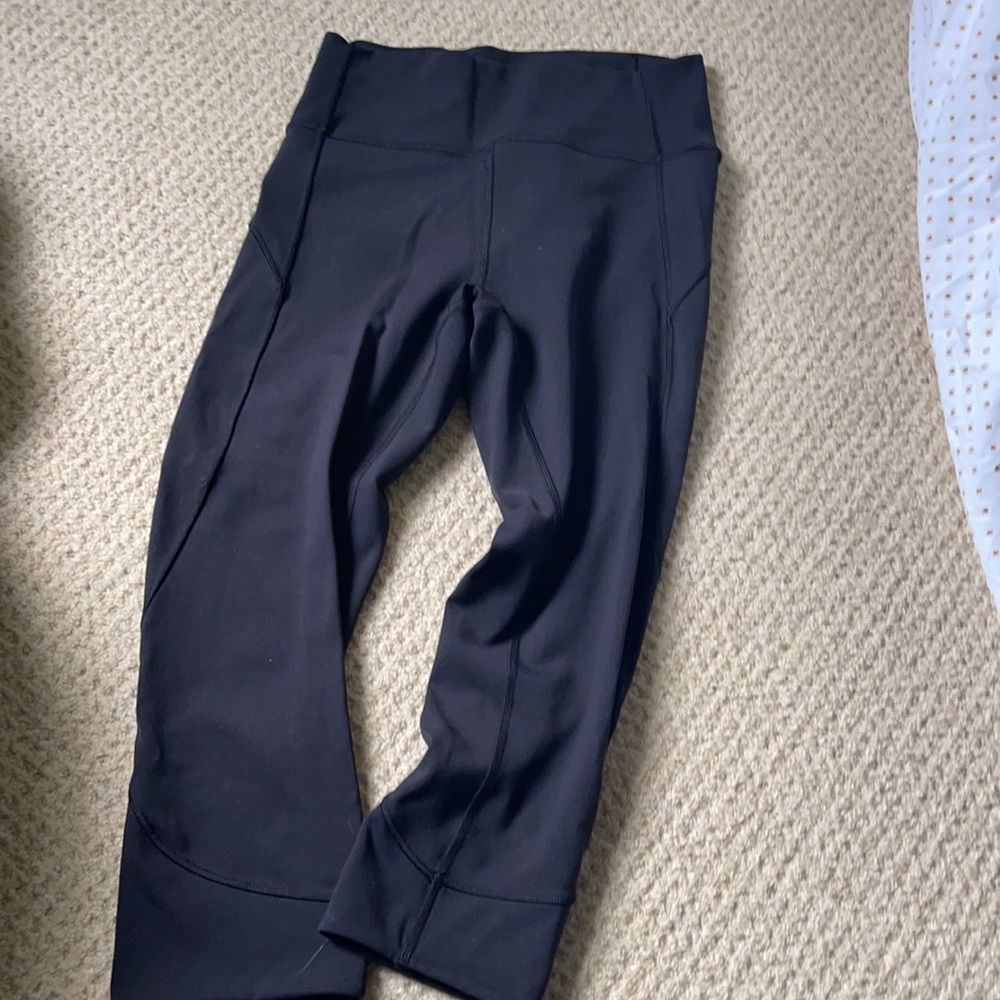 Lululemon Nulux crop